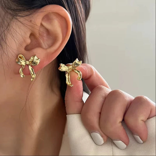 Vintage Gold Bowknot Stud Earrings